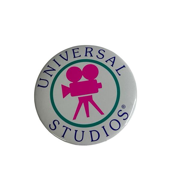 Vintage 1996 Universal Studios Pinback Button - Picture 7 of 11